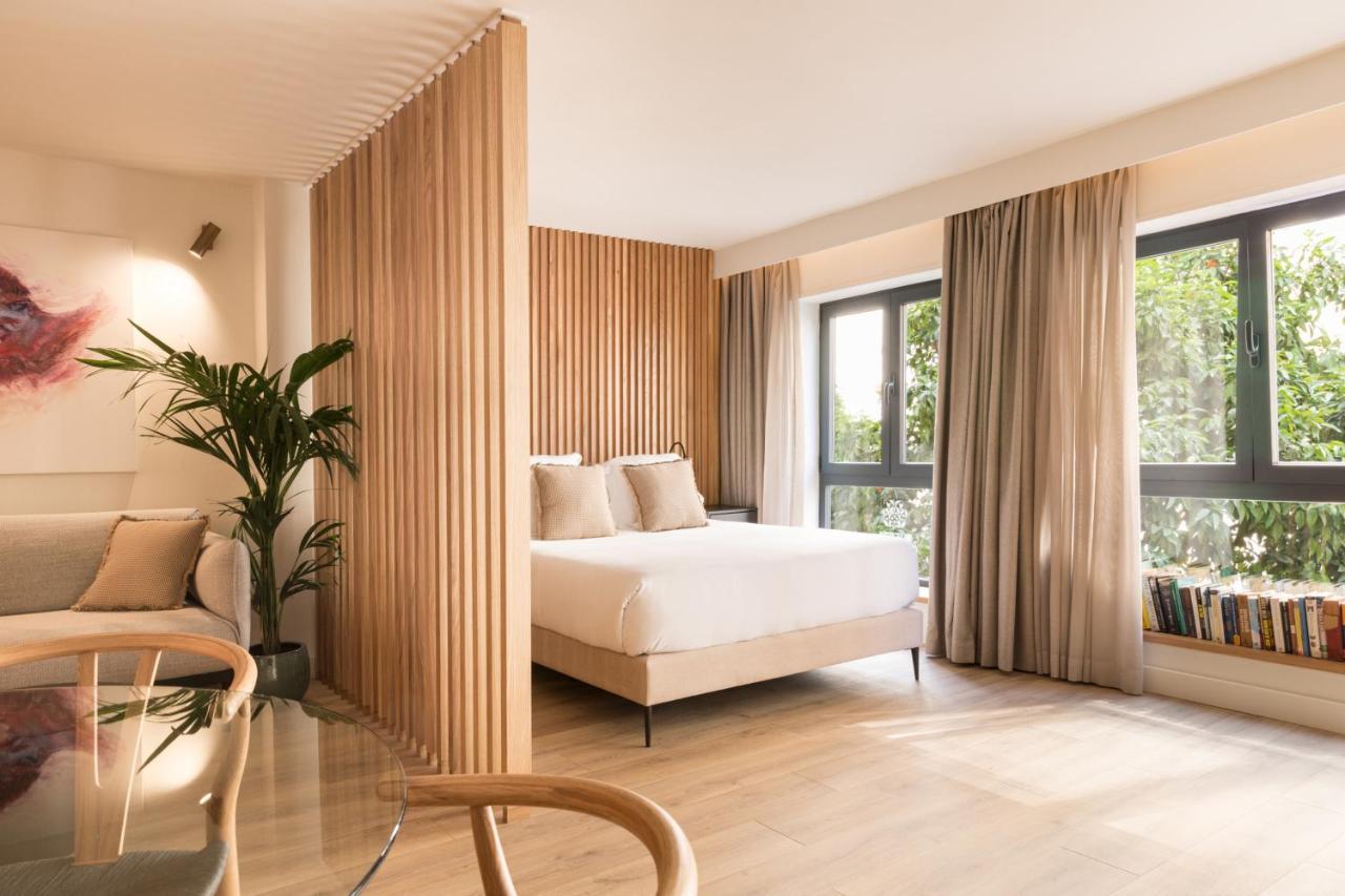 Puerta Catedral Suites Севилья Экстерьер фото