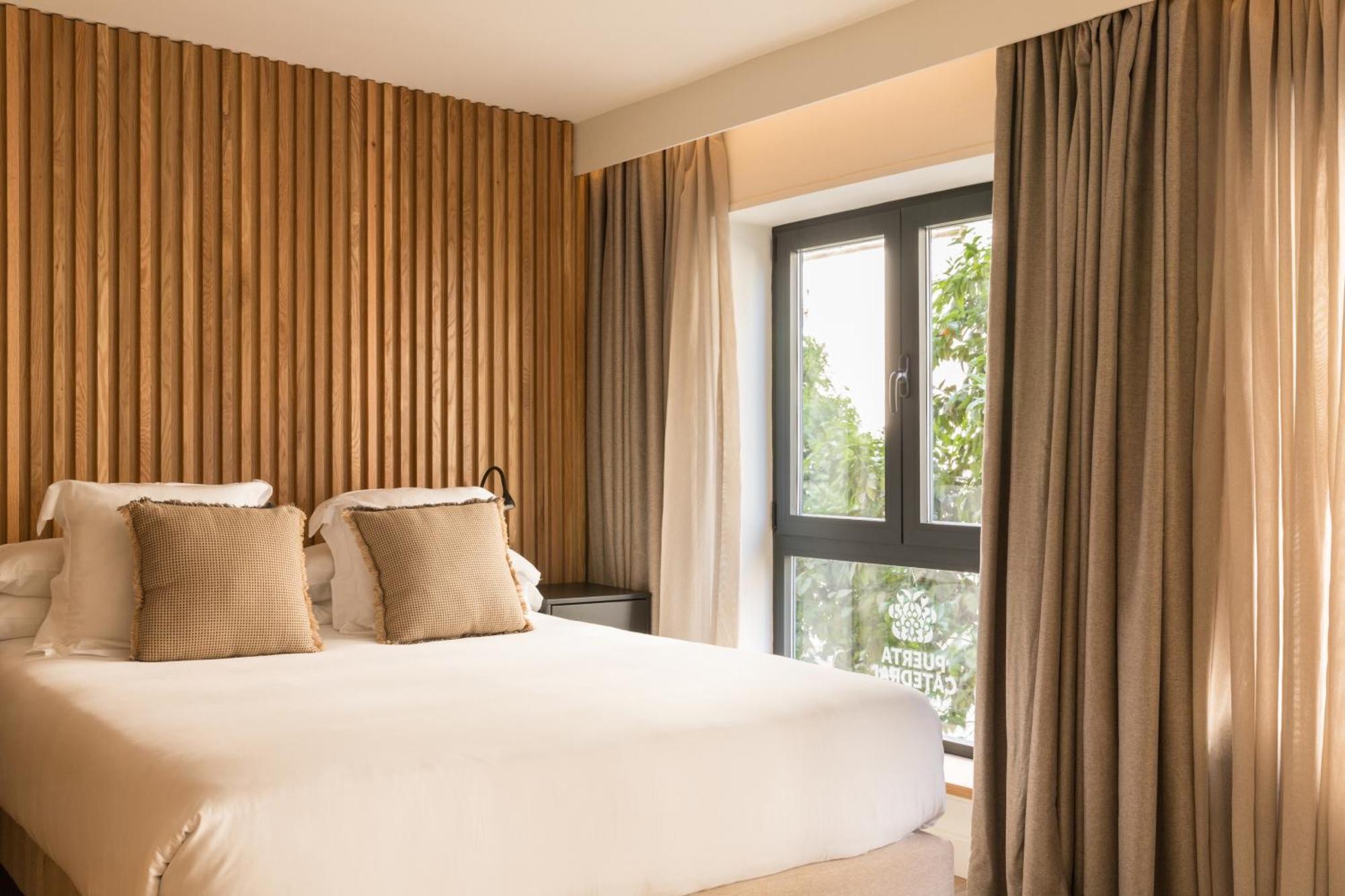 Puerta Catedral Suites Севилья Номер фото